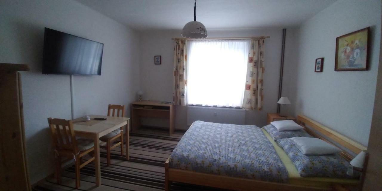 Apartman U Potoka Sadov Экстерьер фото